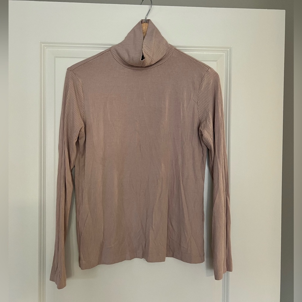 H&M ribbed turtleneck